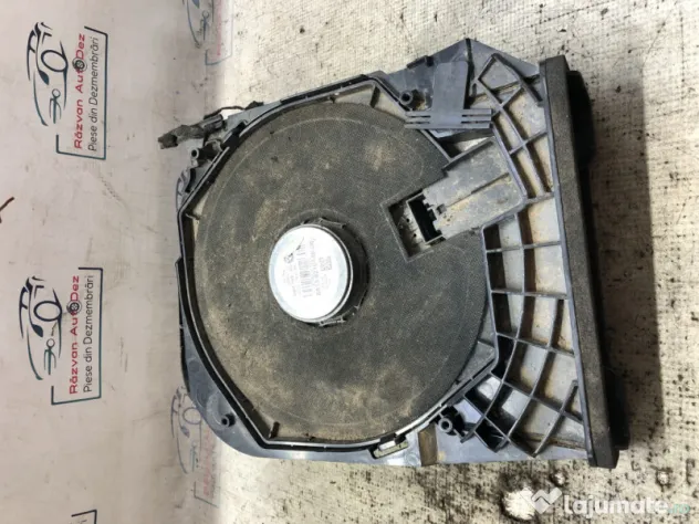 Boxa podea dreapta BMW 320 F30 2015
