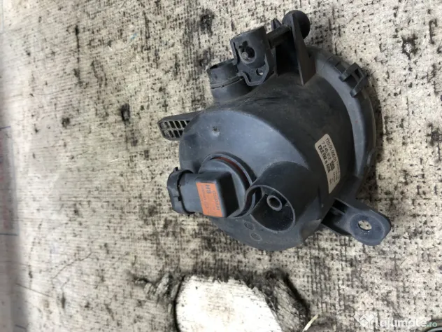 Proiector dreapta BMW Seria 1 F20 2014
