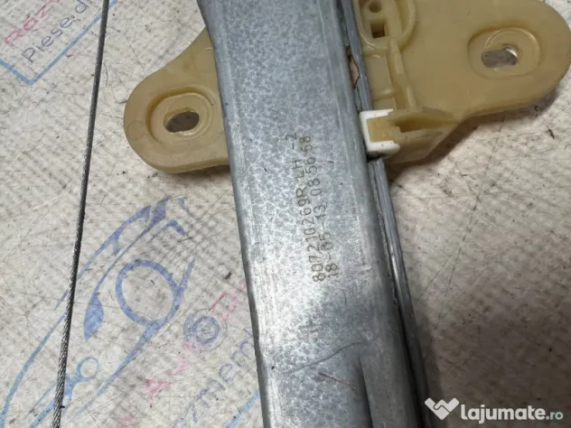 Macara geam stanga fata Renault Captur 2015