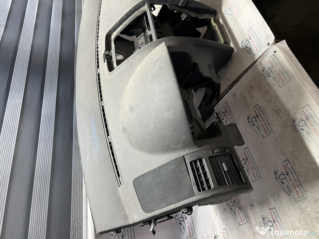 Kit Plansa bord cu airbag si centuri Volkswagen Touran 2007