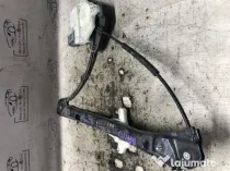 Macara geam stanga spate Skoda RAPID 2012