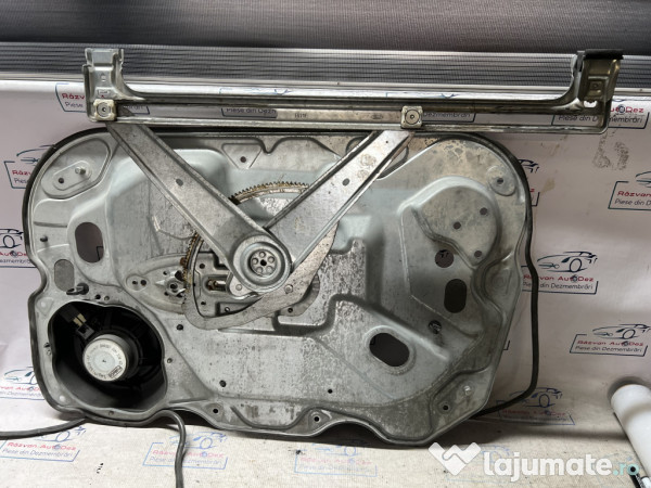 Macara geam stanga spate Ford Focus 2 2008