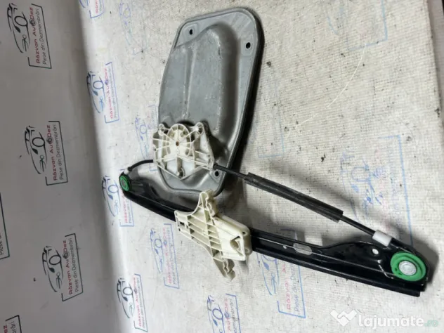 Macara geam stanga spate Volkswagen Golf 5 Plus 2006