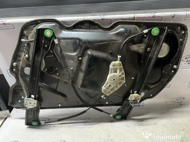 Macara geam stanga fata Volkswagen Passat B7 2012