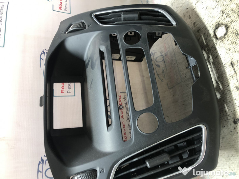 Grila ventilatie centrala Ford Focus 3 1.0 Benzina 2015