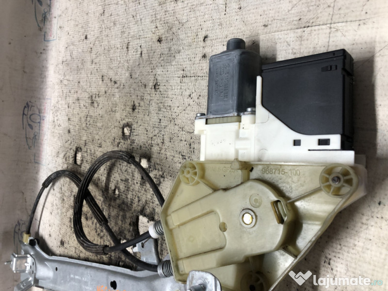 Macara geam dreapta spate Renault Megane 3 2011