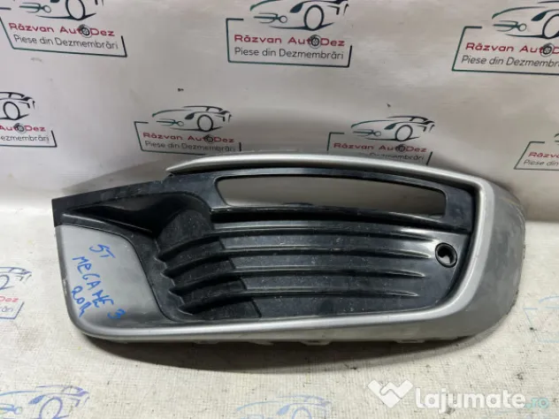 Grila proiector stanga Renault Megane 3 2014