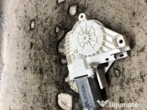 Motoras macara stanga spate Audi Q3 2013