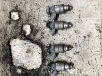 Injector Volkswagen Golf 5 1.6 Benzina 2006