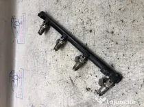 Rampa plus injectoare Dacia Duster 1.6 2014