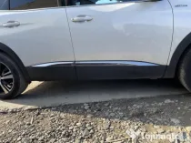Prag dreapta tabla Peugeot 3008 1.2 Benzina 2018