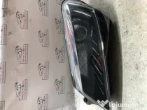 Far stanga cu xenon Skoda Superb 3 2018