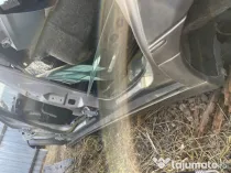 Prag stanga tabla Mercedes C-Class W203 2005