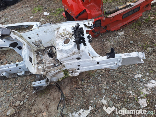 Lonjeron stanga Mercedes C Class W205 2.2 Motorina 2016