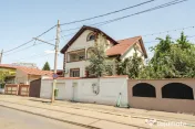 Vila 1 Mai- Chibrit-pentru doua familii 