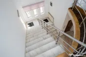 Vila 1 Mai- Chibrit-pentru doua familii 