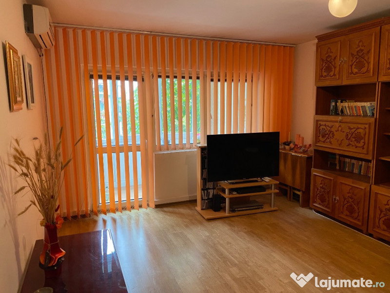 Închiriez apartament dotat cu 4 camere, modern, str. Tășnad, Cluj