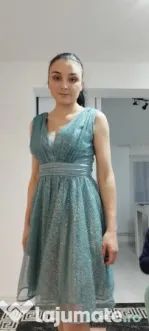 Rochie Turcoaz frumoasa.