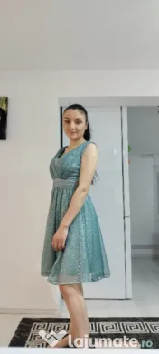 Rochie Turcoaz frumoasa.