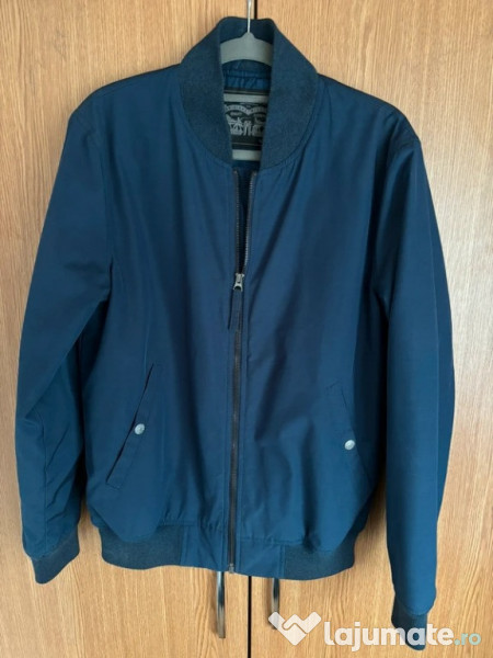 Jacheta Levi's Thermore