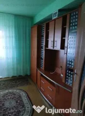 Apartament 3 camere, decomandat - zona Racadau 
