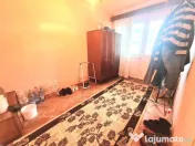 Apartament 3 camere Viziru 1 etaj 1 sup 52 mp 