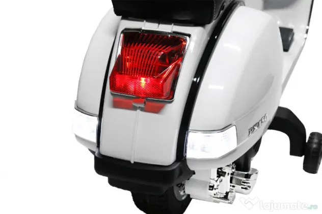 Scuter electric pentru copii Piaggio Vespa Roller 70W 12V