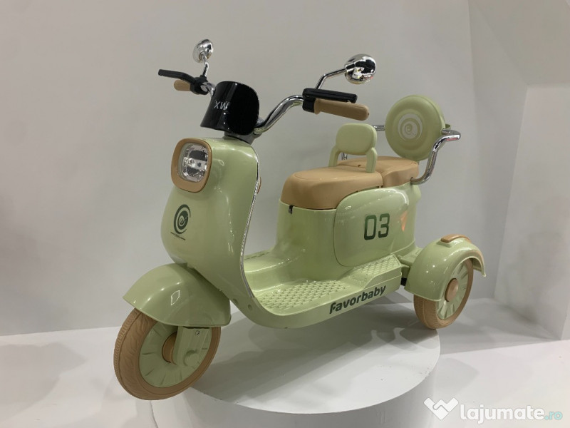 Scuter cu 3 roti si RC, pt. 2 copii, Kinderauto FavorBaby 2x 35W