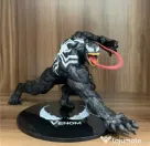 Figurina produsul este Nou