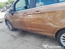 Prag stanga plastic Ford B-MAX 2014