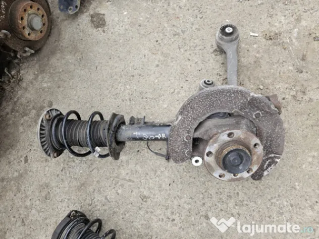 Fuzeta cu amortizor dreapta fata BMW F30 2.0 Motorina 2013