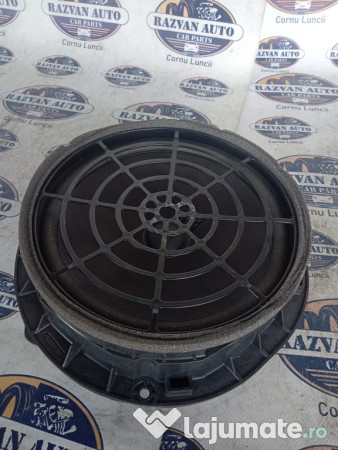 Boxa stanga fata Audi A4 B9