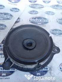Boxa stanga spate Dacia Duster