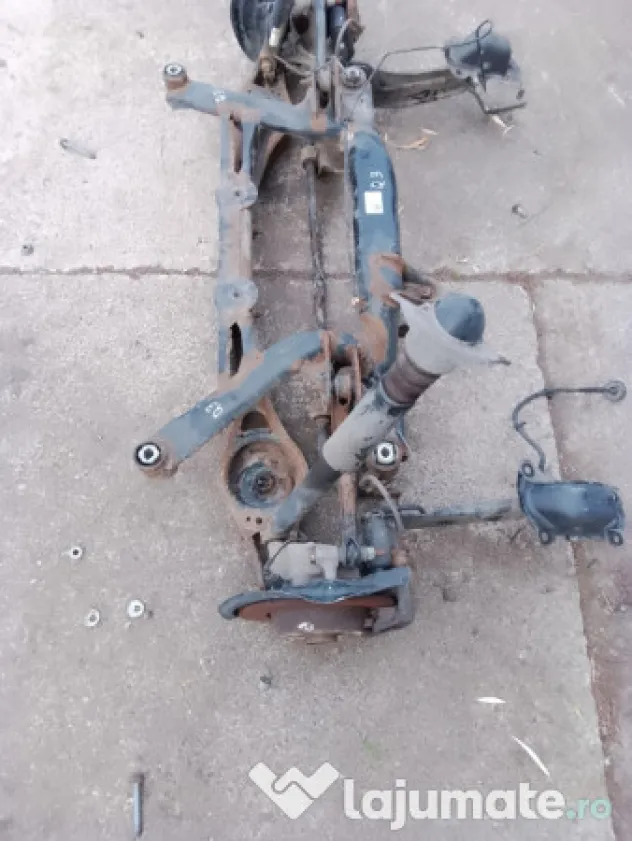 Punte spate Audi Q3 2.0 Motorina 2014