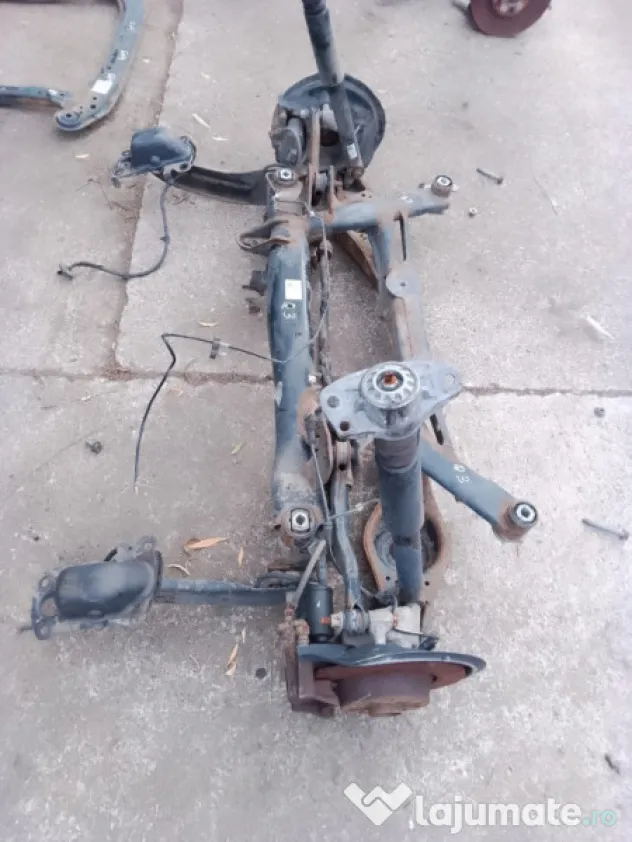 Punte spate Audi Q3 2.0 Motorina 2014
