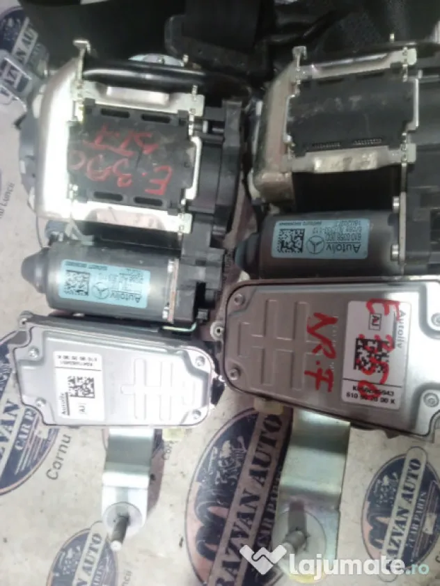 Set Centuri fata cu capsa Mercedes E 350 2010