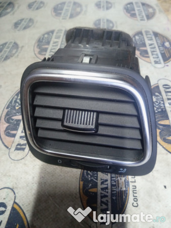 Grila ventilatie dreapta Volkswagen Scirocco 2011