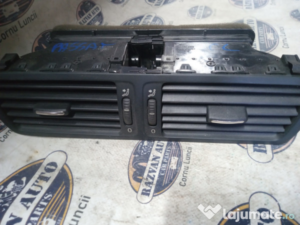 Grila ventilatie centrala Volkswagen Passat CC 2010