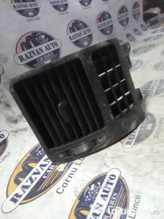Grila ventilatie stanga Volkswagen Touran 2005