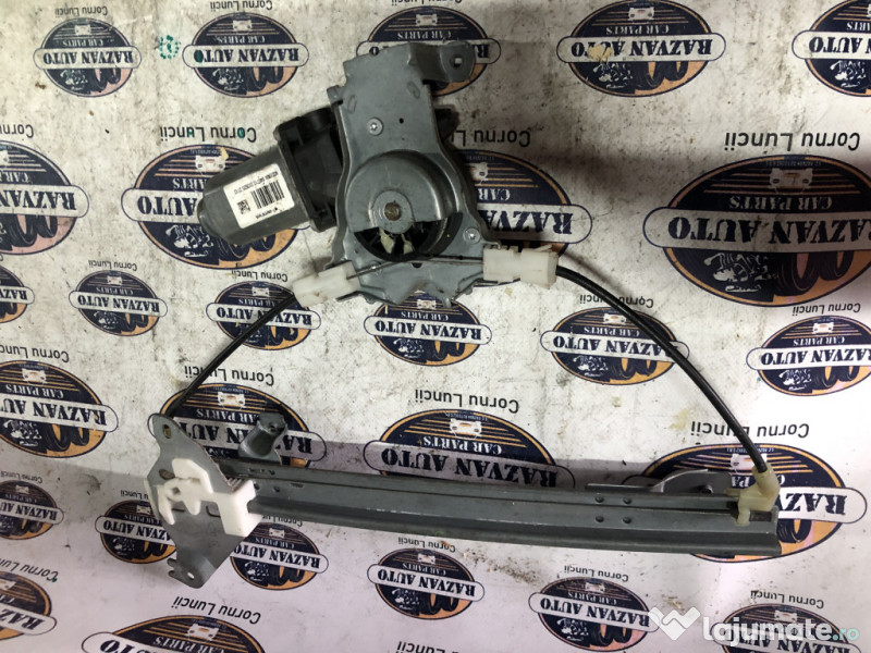 Macara geam dreapta spate Nissan Qashqai 2011