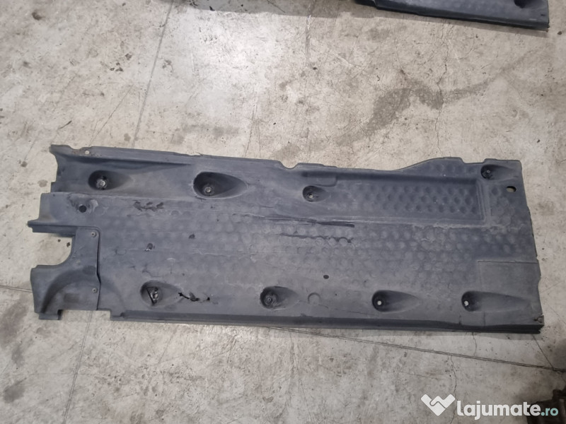 Scut lateral dreapta Volkswagen Passat CC 2014