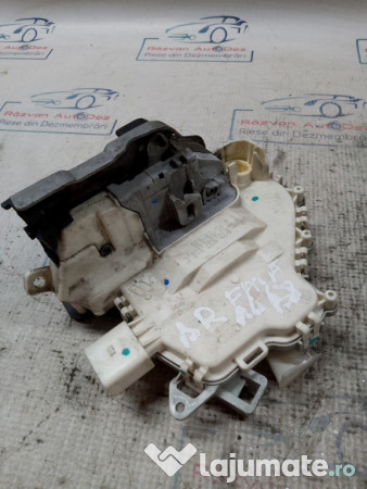 Broasca dreapta spate Audi A4 B8 2008
