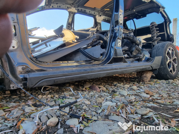 Prag stanga plastic Dacia Duster 2019