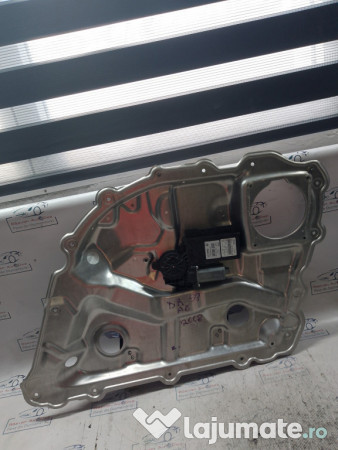 Macara geam dreapta spate Audi A8 2009
