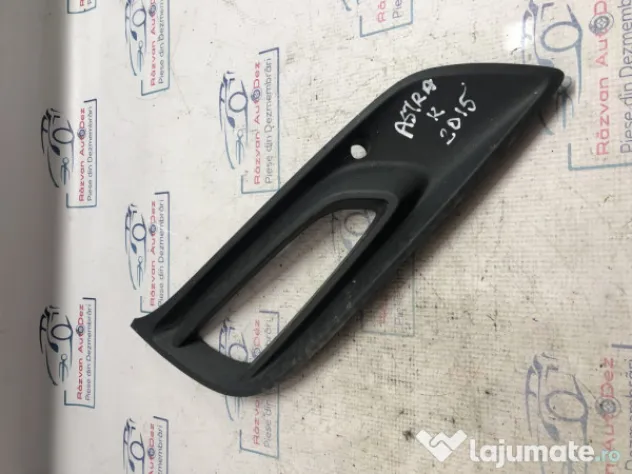 Grila proiector stanga Opel Astra K 2015