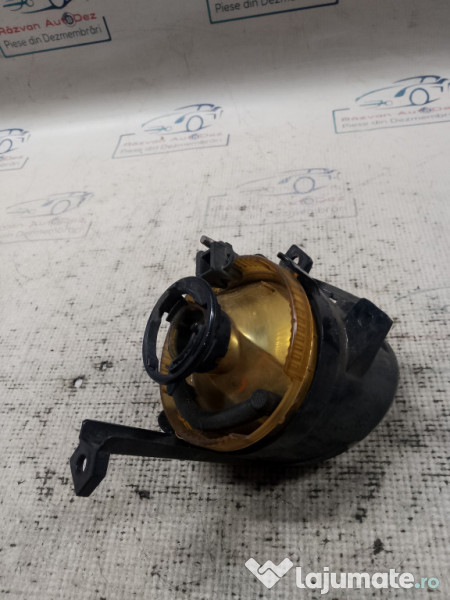 Proiector dreapta Volkswagen Eos 2010