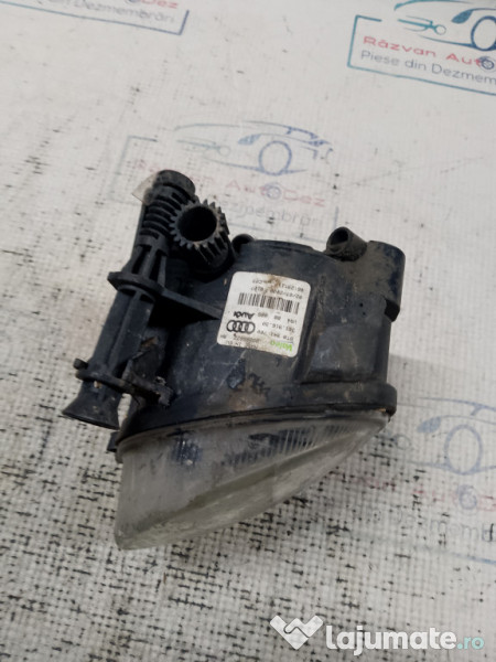Proiectoare dreapta Audi A4 B8 2008