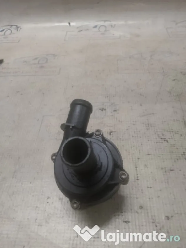 Pompa recirculare apa Volkswagen Passat B8 2.0 2015