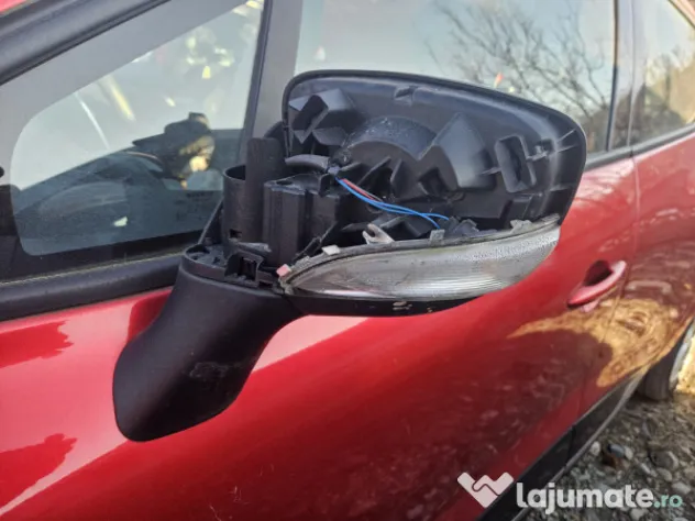 Oglinda stanga incompletă Renault Clio 4 2016