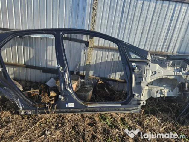 Prag dreapta tabla Ford Ecosport 2015